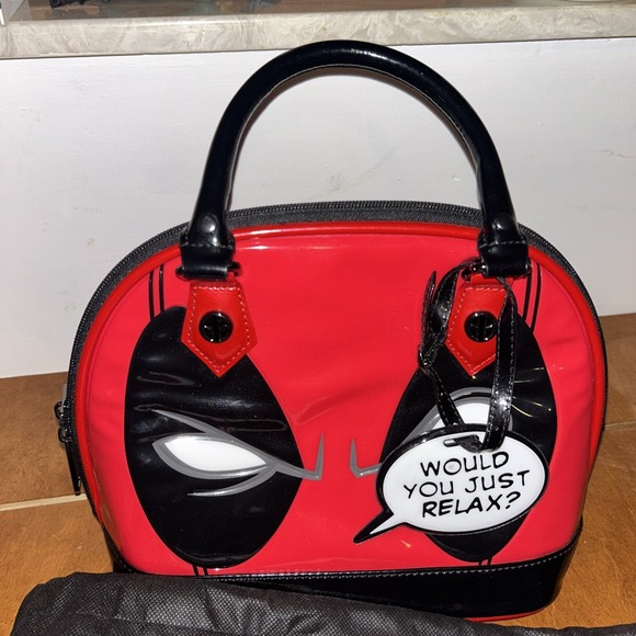 Loungefly‎ x Deadpool Mini Dome Bag Marvel Purse Handbag Red Black - Picture 2 of 4